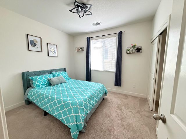 8444 Vila Gale Way, Elk Grove, CA 95757