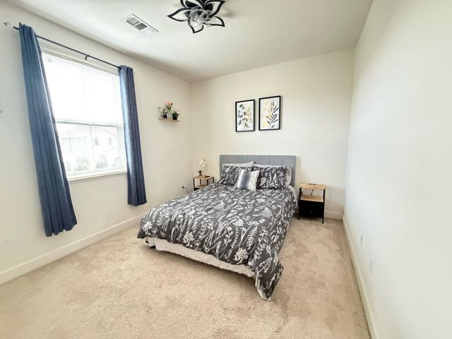 8444 Vila Gale Way, Elk Grove, CA 95757