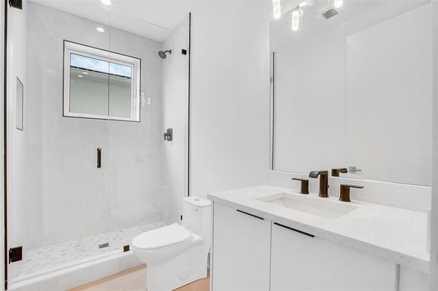 1129 NE 18 Court 1129, Fort Lauderdale, FL 33305