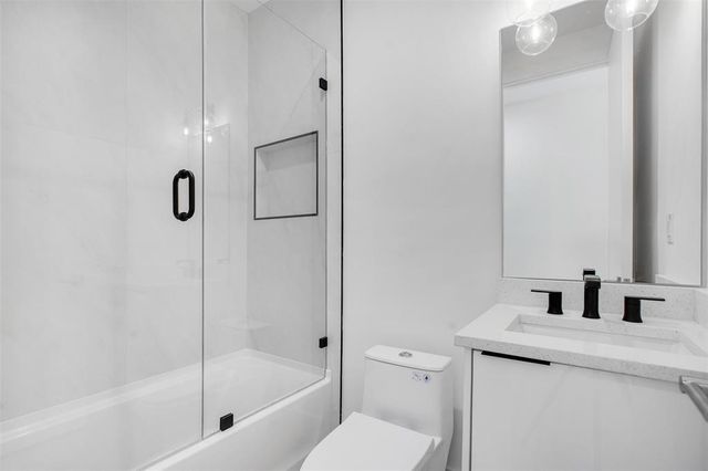 1129 NE 18 Court 1129, Fort Lauderdale, FL 33305