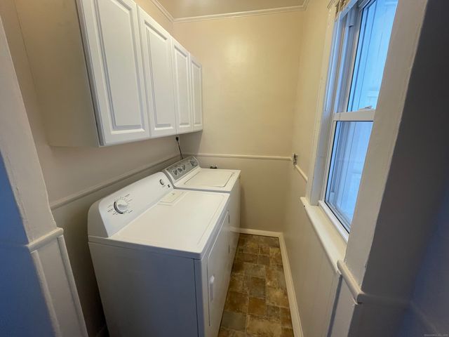 302 Lakeview Avenue, Waterbury, CT 06705