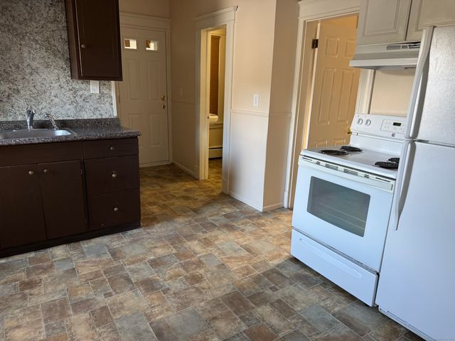 302 Lakeview Avenue, Waterbury, CT 06705