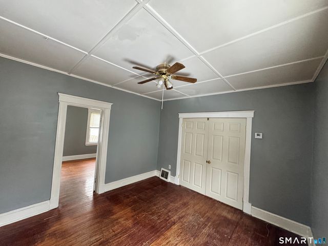 302 Lakeview Avenue, Waterbury, CT 06705