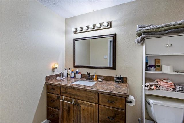 3201 Avenue F, Dickinson, TX 77539