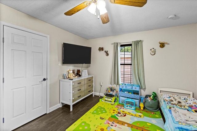 3201 Avenue F, Dickinson, TX 77539