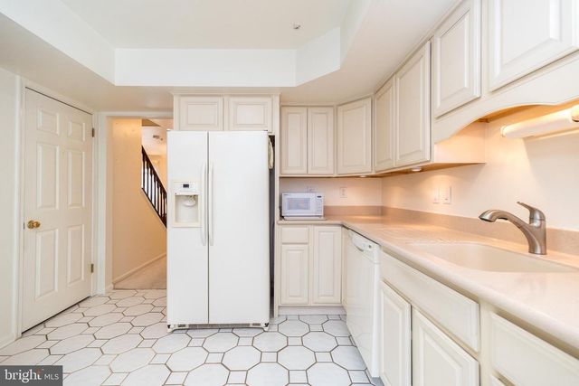 1703 FREDENDALL CIR, Southampton, PA 18966