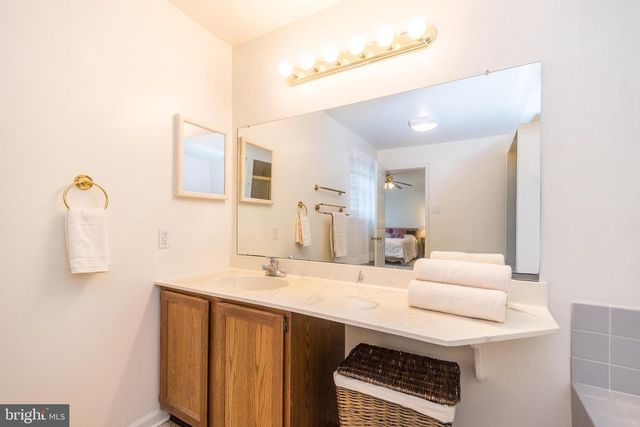 1703 FREDENDALL CIR, Southampton, PA 18966