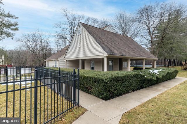 1703 FREDENDALL CIR, Southampton, PA 18966