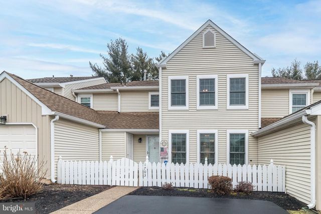 1703 FREDENDALL CIR, Southampton, PA 18966