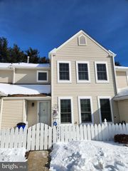 1703 FREDENDALL CIR, Southampton, PA 18966