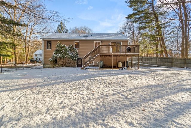 144 Helen Dr, Abington, MA 02351