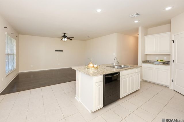 4434 Olivia, Addis, LA 70710