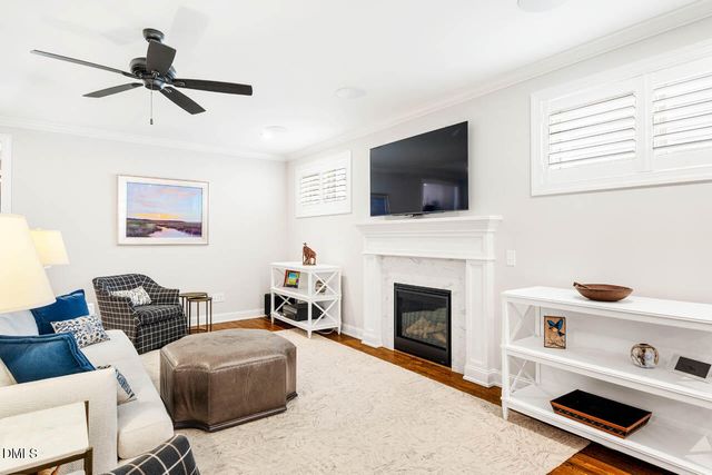 136 Post Oak Road, Chapel Hill, NC 27516