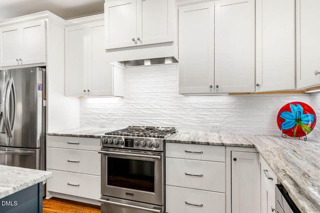 136 Post Oak Road, Chapel Hill, NC 27516