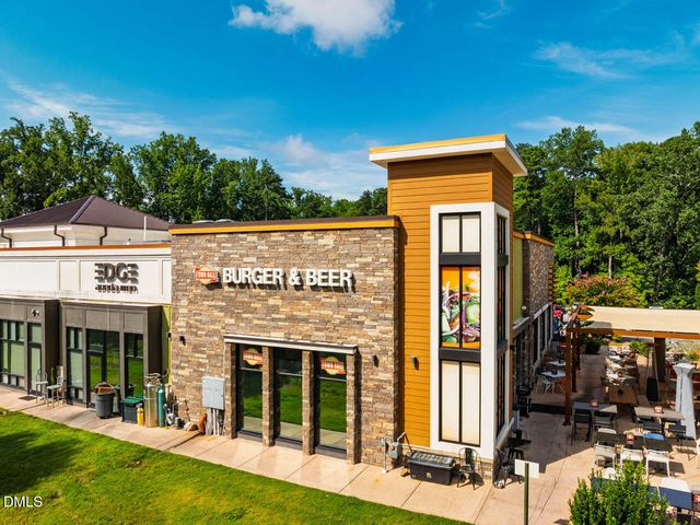 136 Post Oak Road, Chapel Hill, NC 27516