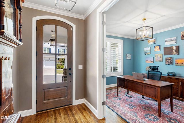 136 Post Oak Road, Chapel Hill, NC 27516