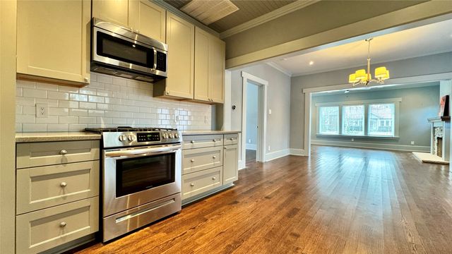 218 Elm Drive, Terrell, TX 75160