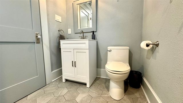 218 Elm Drive, Terrell, TX 75160