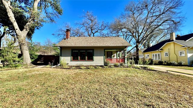 218 Elm Drive, Terrell, TX 75160