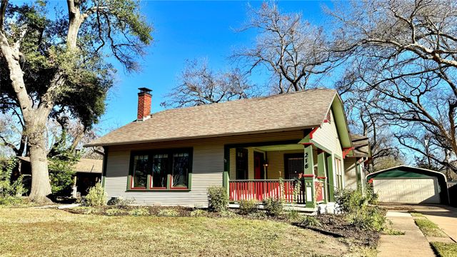218 Elm Drive, Terrell, TX 75160