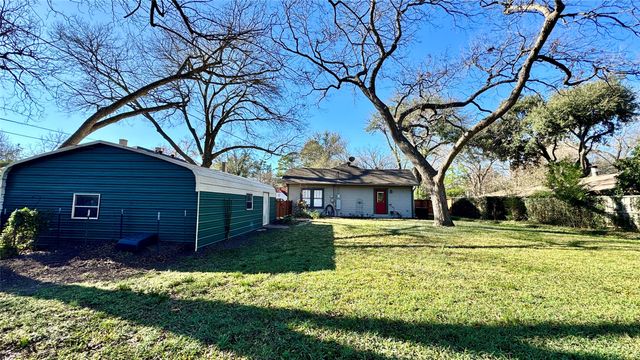 218 Elm Drive, Terrell, TX 75160