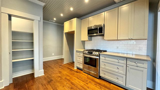 218 Elm Drive, Terrell, TX 75160