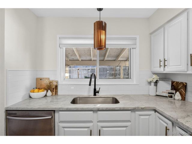 4104 S Laredo Way, Aurora, CO 80013