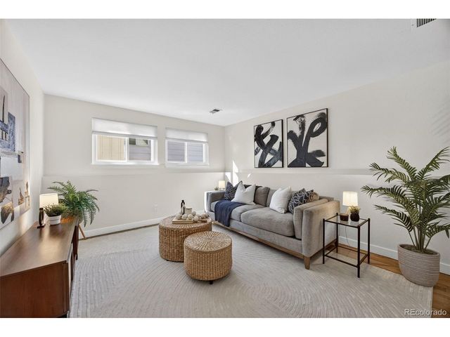 4104 S Laredo Way, Aurora, CO 80013