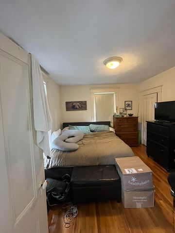 54 Williams 2, Newton, MA 02458