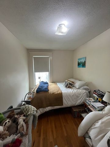 54 Williams 2, Newton, MA 02458