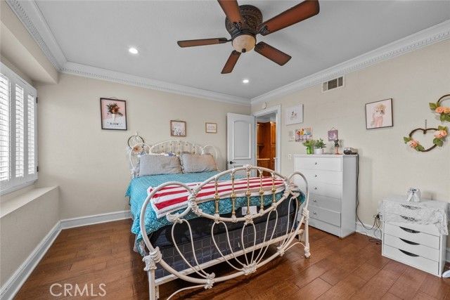 11101 Eton Avenue, Chatsworth (los Angeles), CA 91311