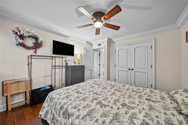 11101 Eton Avenue, Chatsworth (los Angeles), CA 91311