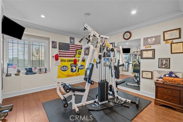 11101 Eton Avenue, Chatsworth (los Angeles), CA 91311