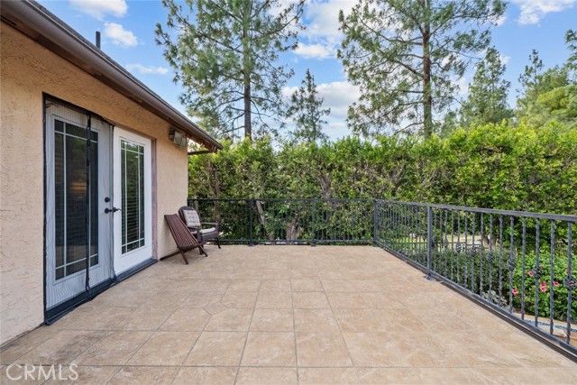 11101 Eton Avenue, Chatsworth (los Angeles), CA 91311