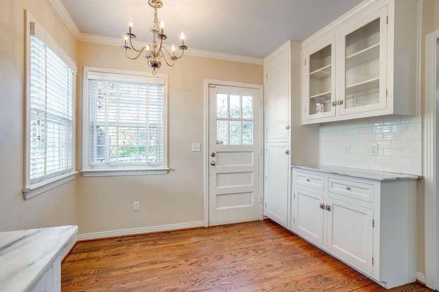 3630 S Hills Avenue, Fort Worth, TX 76109