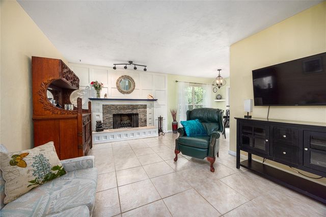 11212 SW 86TH PLACE, Gainesville, FL 32608