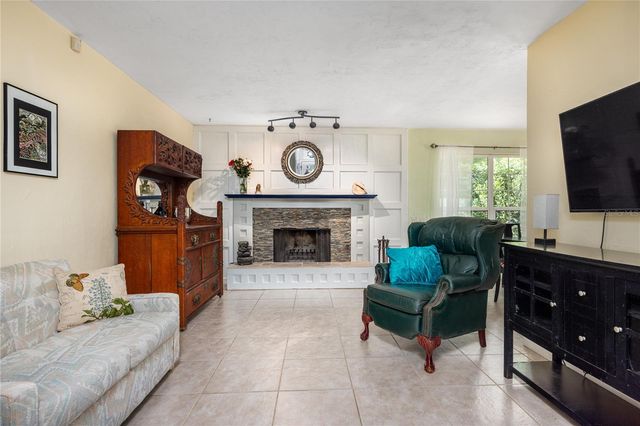 11212 SW 86TH PLACE, Gainesville, FL 32608
