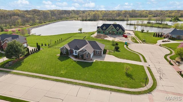 2 Arthurs Court, Troy, IL 62294