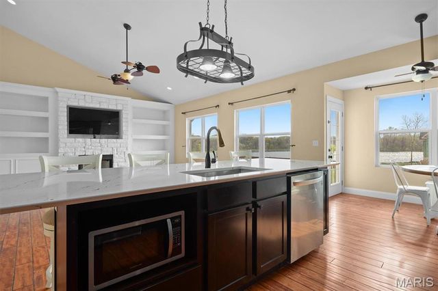2 Arthurs Court, Troy, IL 62294
