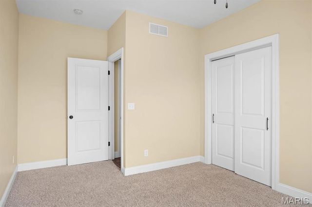 2 Arthurs Court, Troy, IL 62294