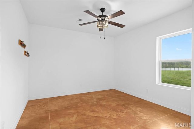 2 Arthurs Court, Troy, IL 62294