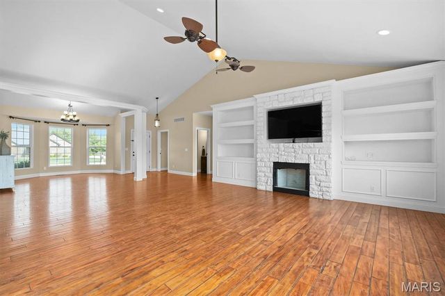 2 Arthurs Court, Troy, IL 62294
