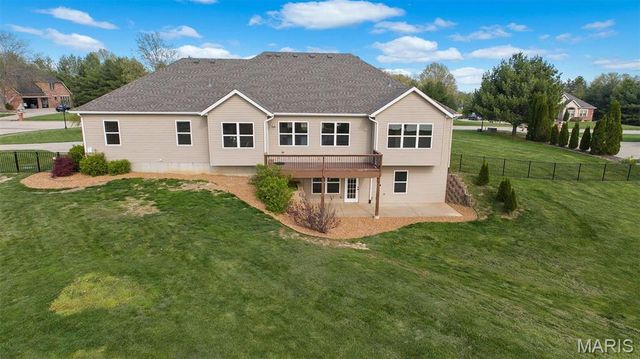 2 Arthurs Court, Troy, IL 62294