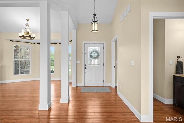 2 Arthurs Court, Troy, IL 62294