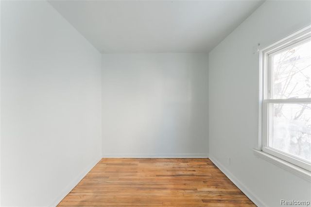 4524 Fleming Street, Dearborn Heights, MI 48125