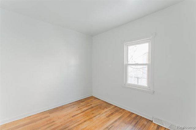 4524 Fleming Street, Dearborn Heights, MI 48125