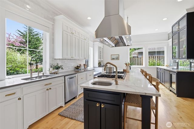 20201 Marine View Drive SW, Normandy Park, WA 98166