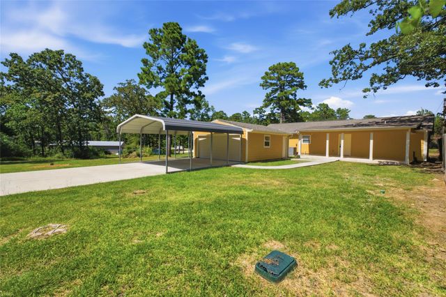 340 Oak Ridge Drive, Onalaska, TX 77360