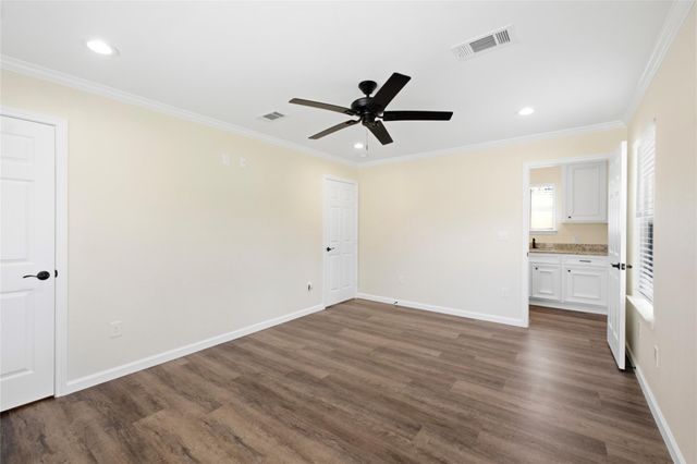 340 Oak Ridge Drive, Onalaska, TX 77360