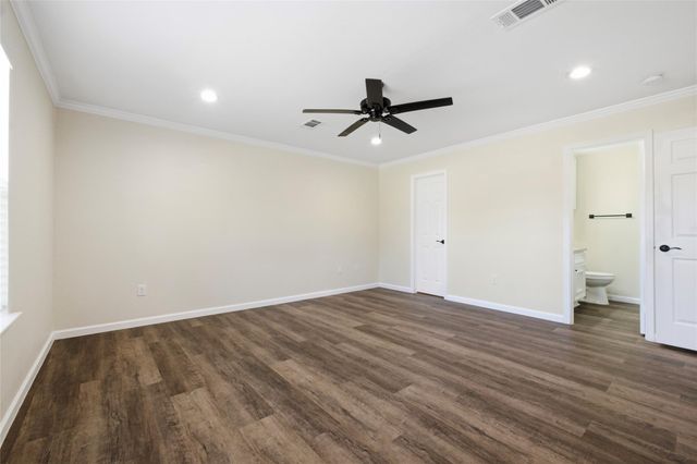 340 Oak Ridge Drive, Onalaska, TX 77360